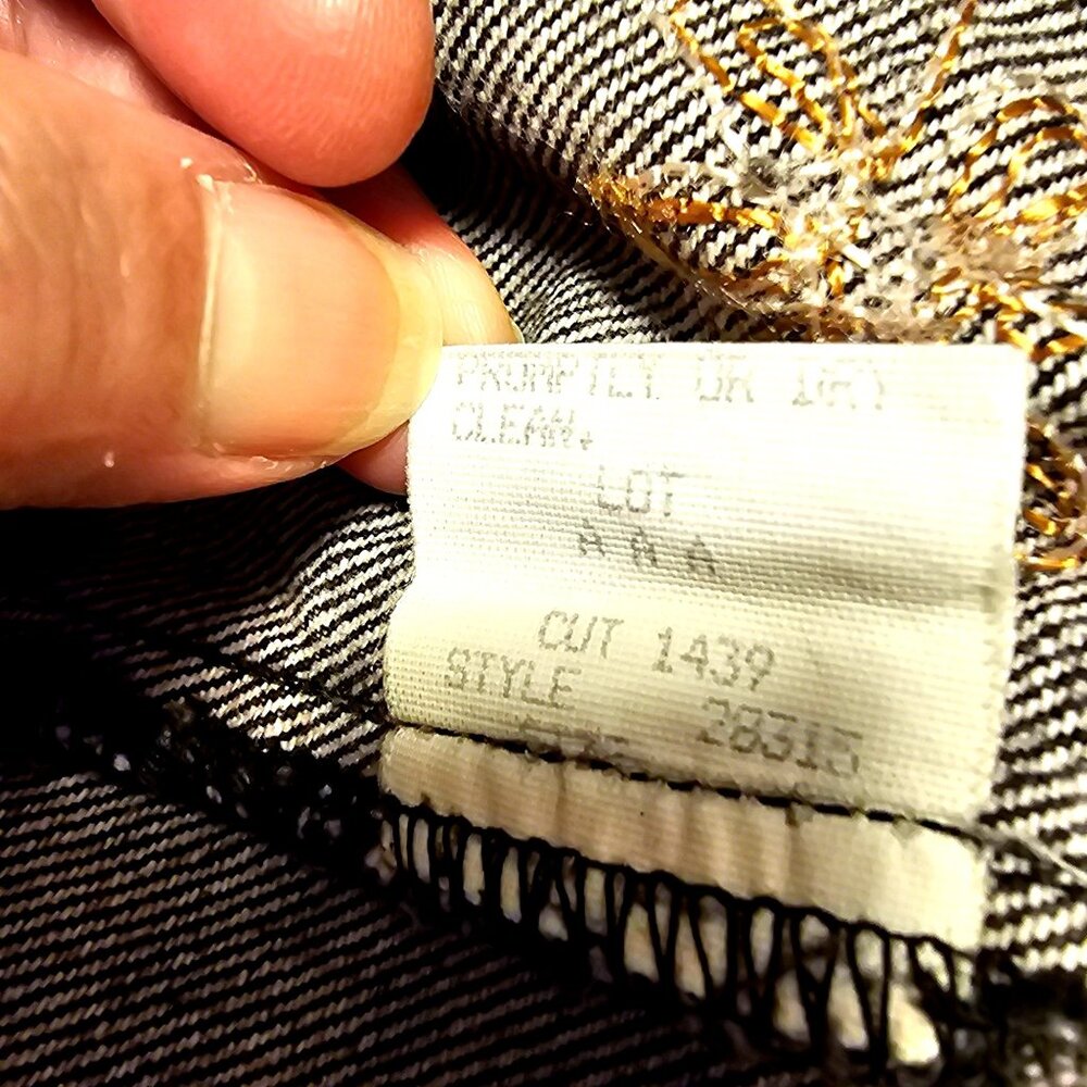 Karen Kane Women's Embroidered Black Denim Vest With Floral Design Size S 100% C - Picture 9 of 10